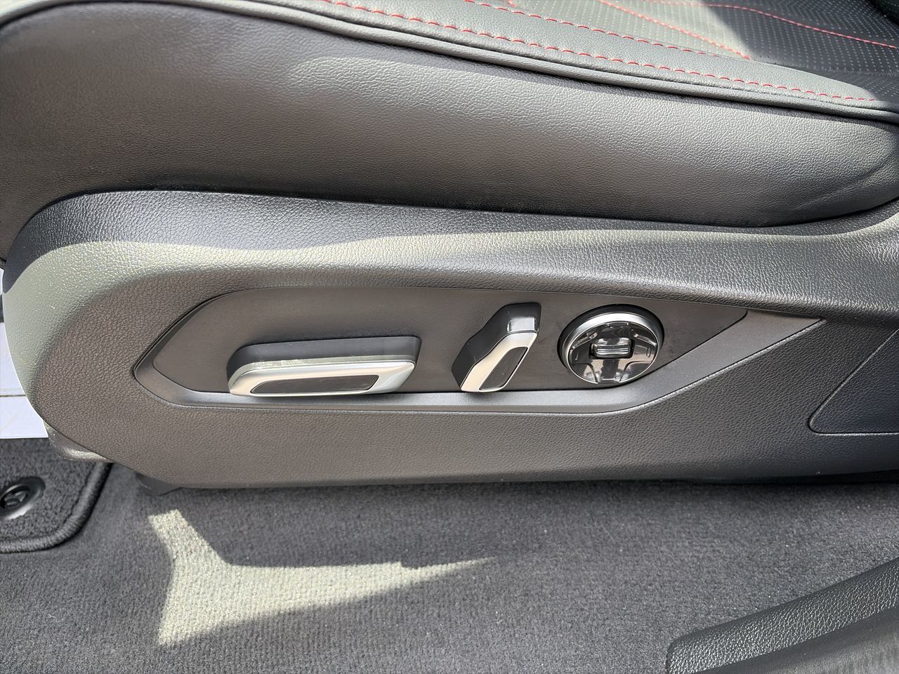 2025 Acura MDX in Markham, Ontario