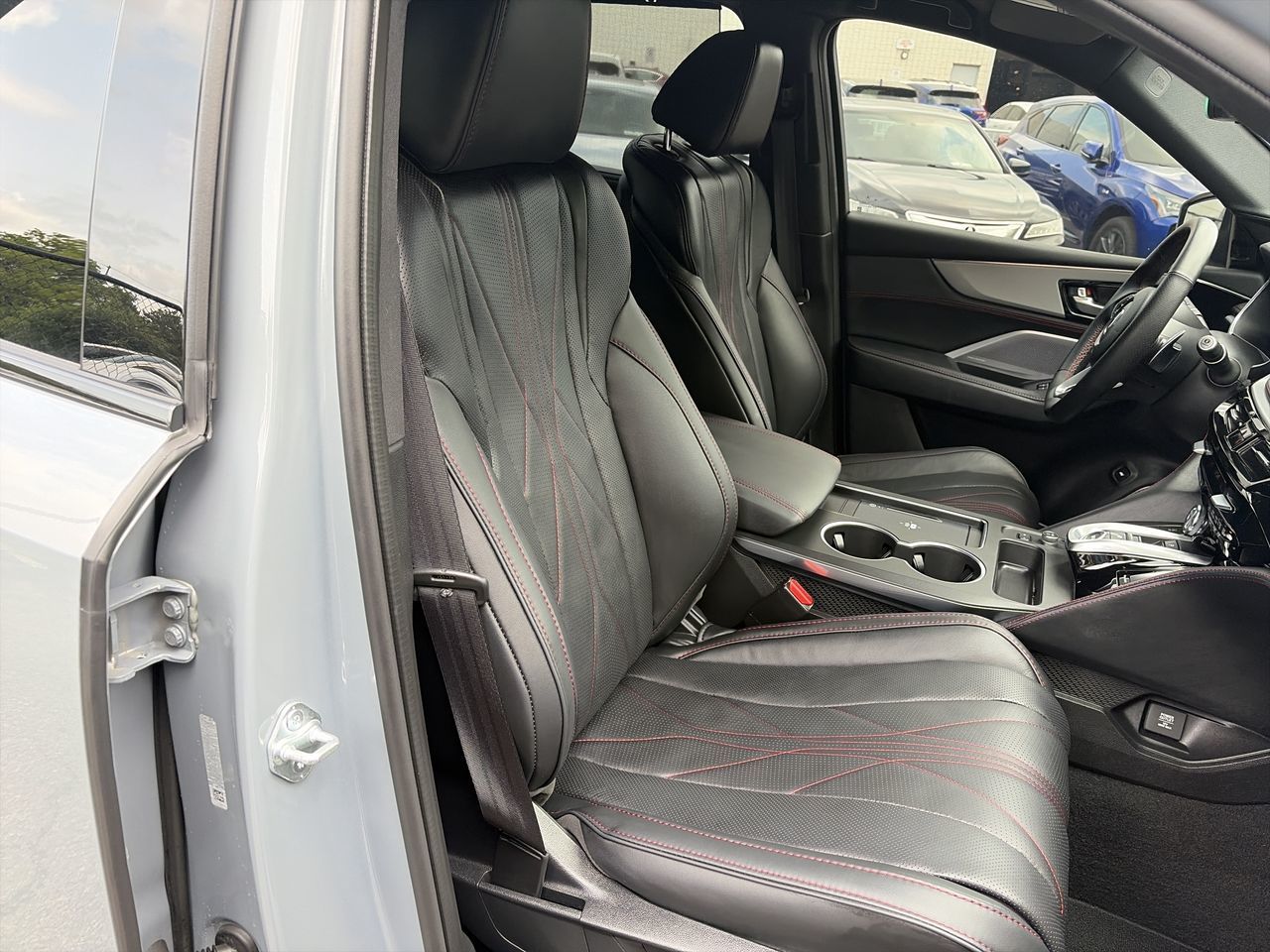 2025 Acura MDX in Markham, Ontario
