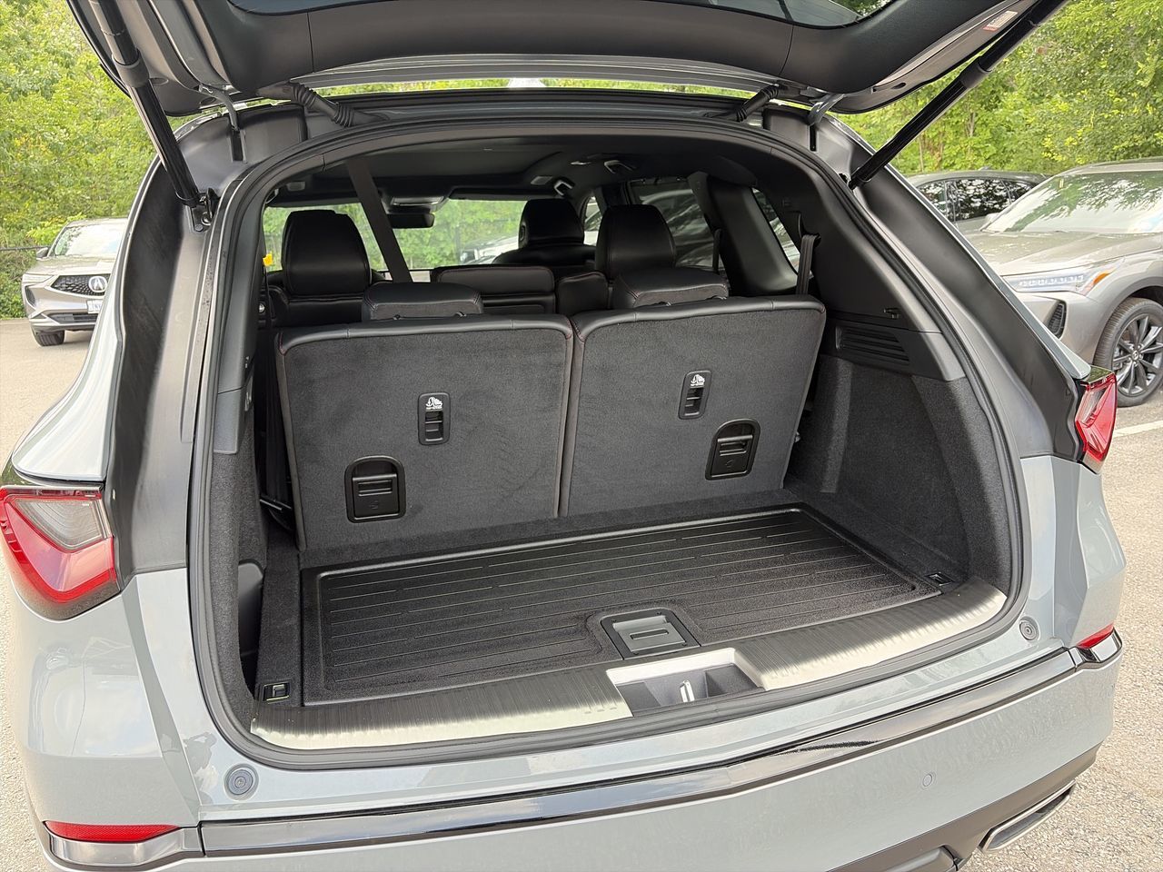 2025 Acura MDX in Markham, Ontario