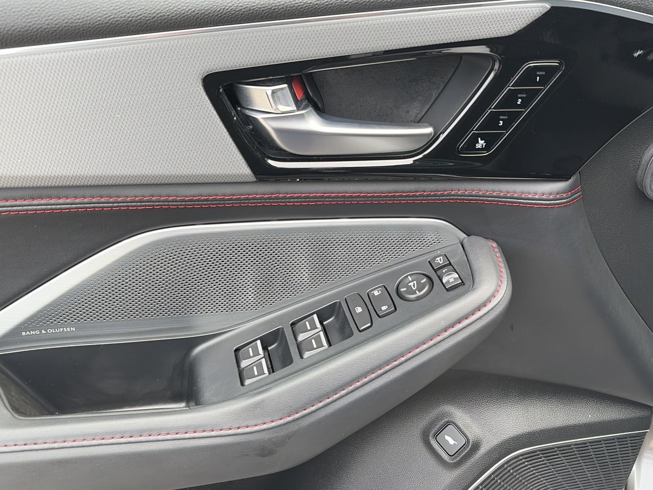 2025 Acura MDX