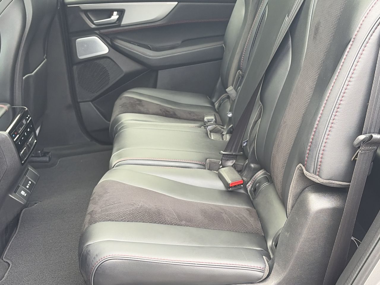 2025 Acura MDX
