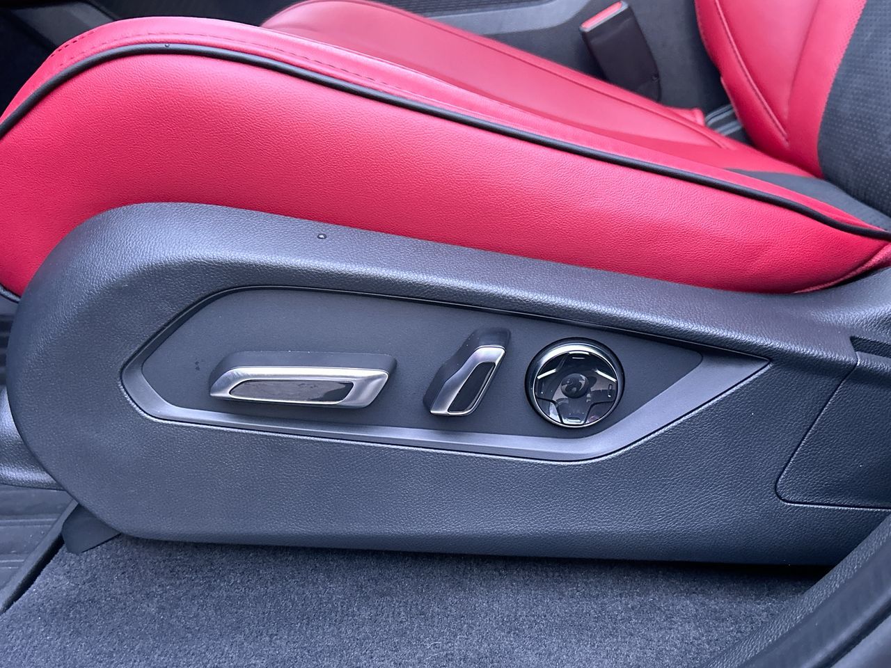 2026 Acura MDX in Markham, Ontario