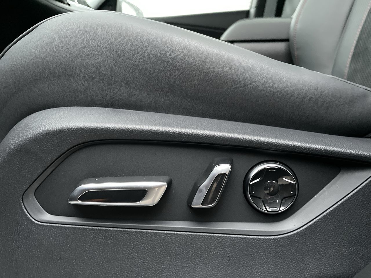 2023 Acura RDX