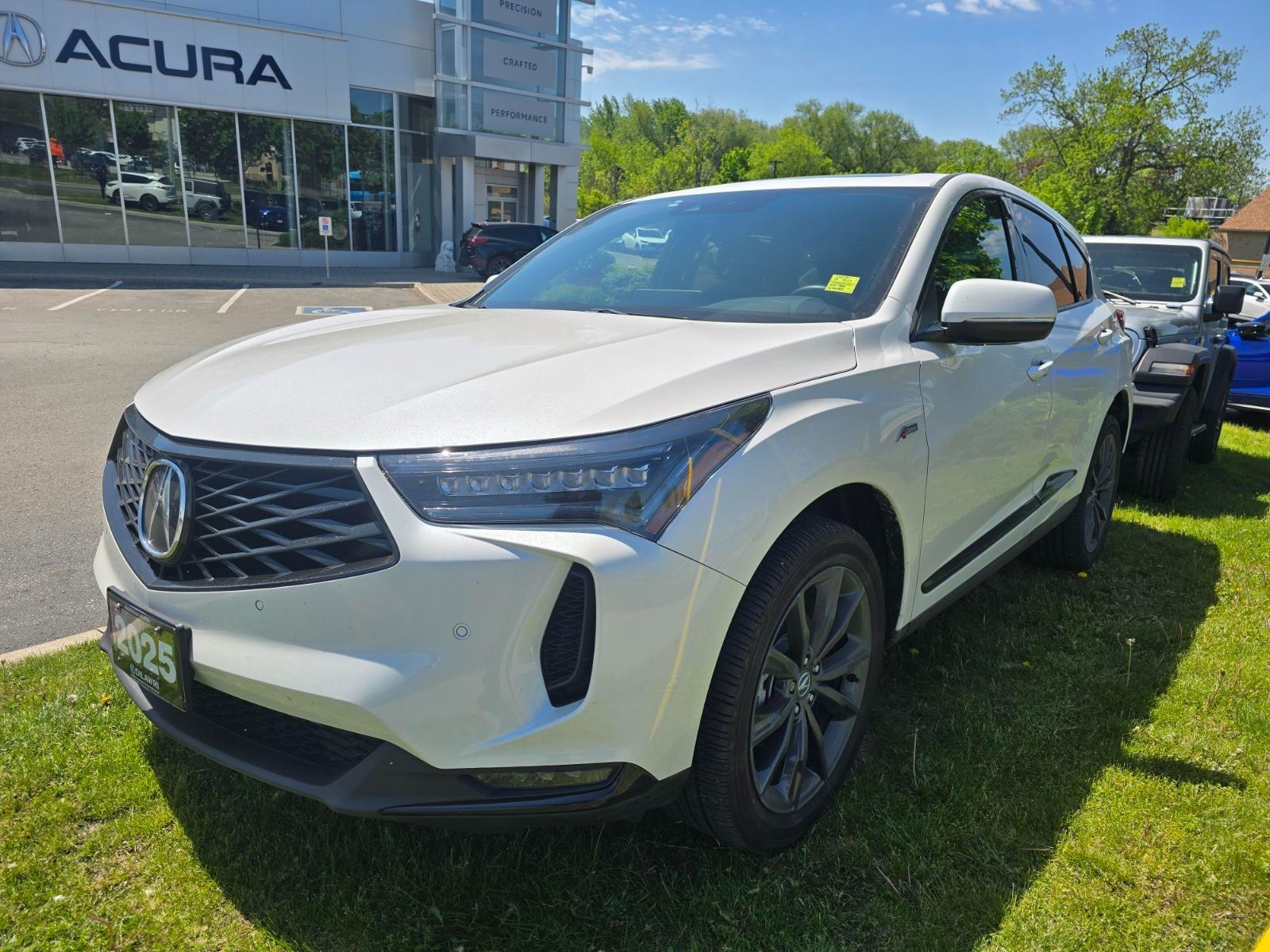 2025 Acura RDX
