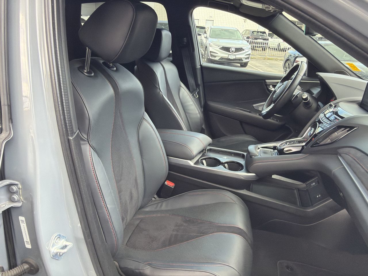 2025 Acura RDX