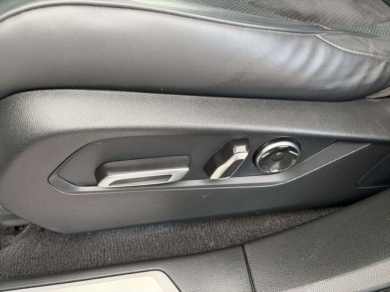 2025 Acura RDX