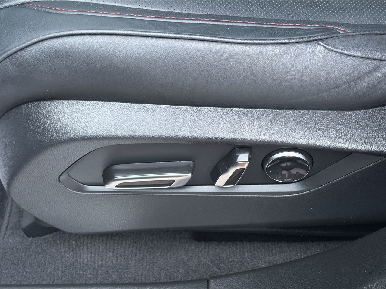 2025 Acura RDX