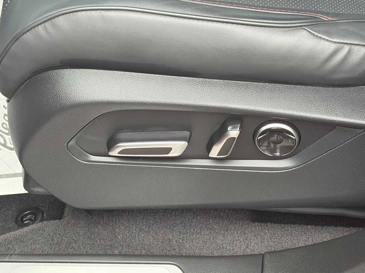 2025 Acura RDX