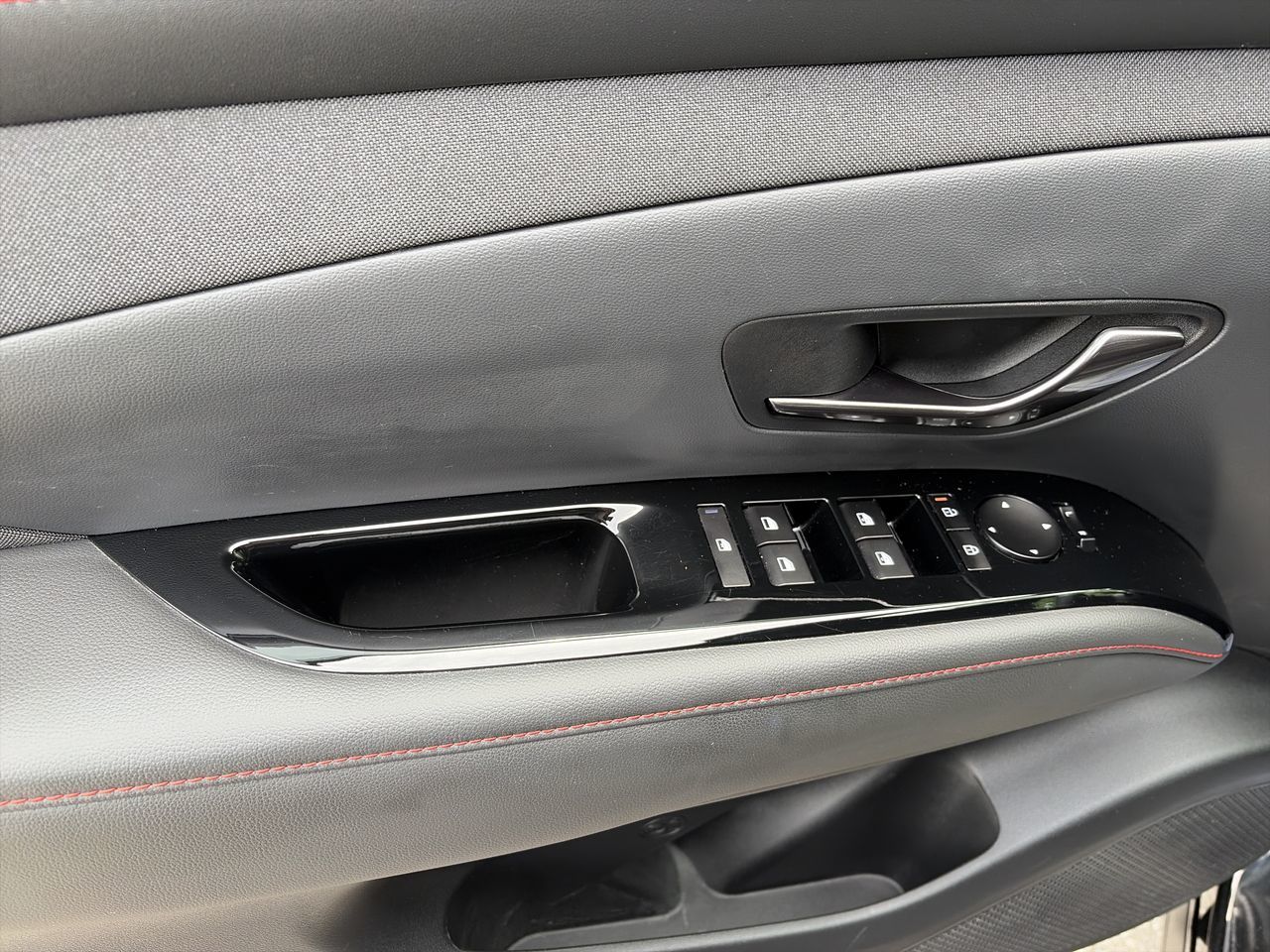 2025 Hyundai Tucson Hybrid