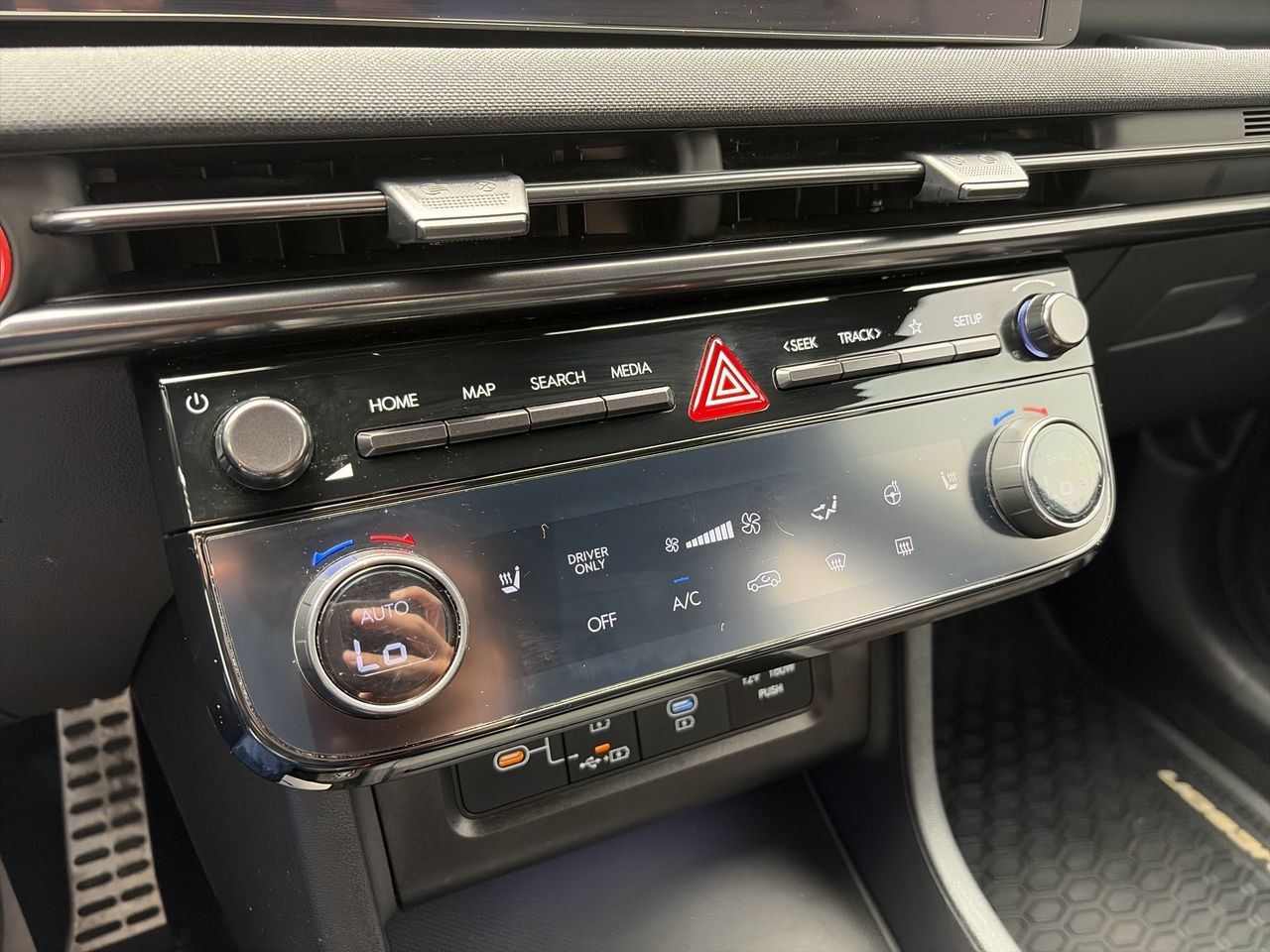 2025 Hyundai Tucson Hybrid