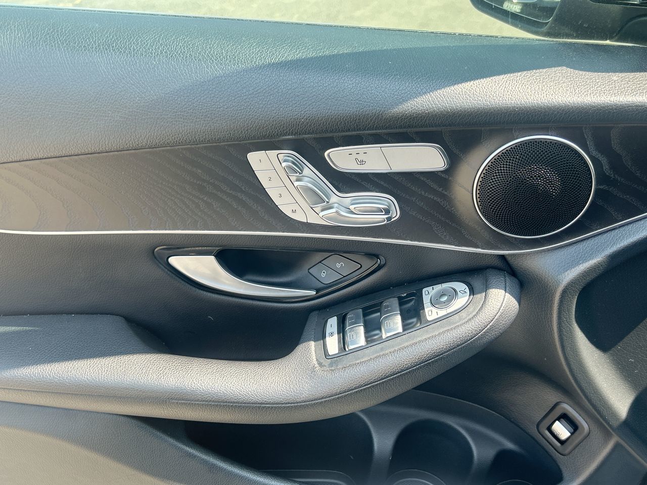 Mercedes-Benz GLC300  2019 à Markham, Ontario