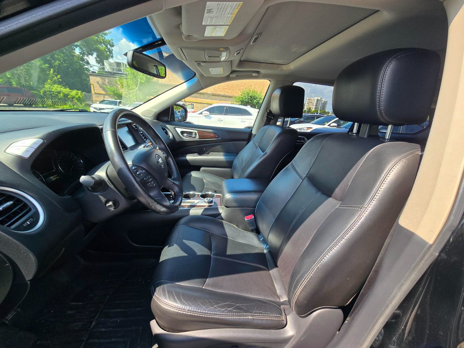 2014 Nissan Pathfinder in Markham, Ontario