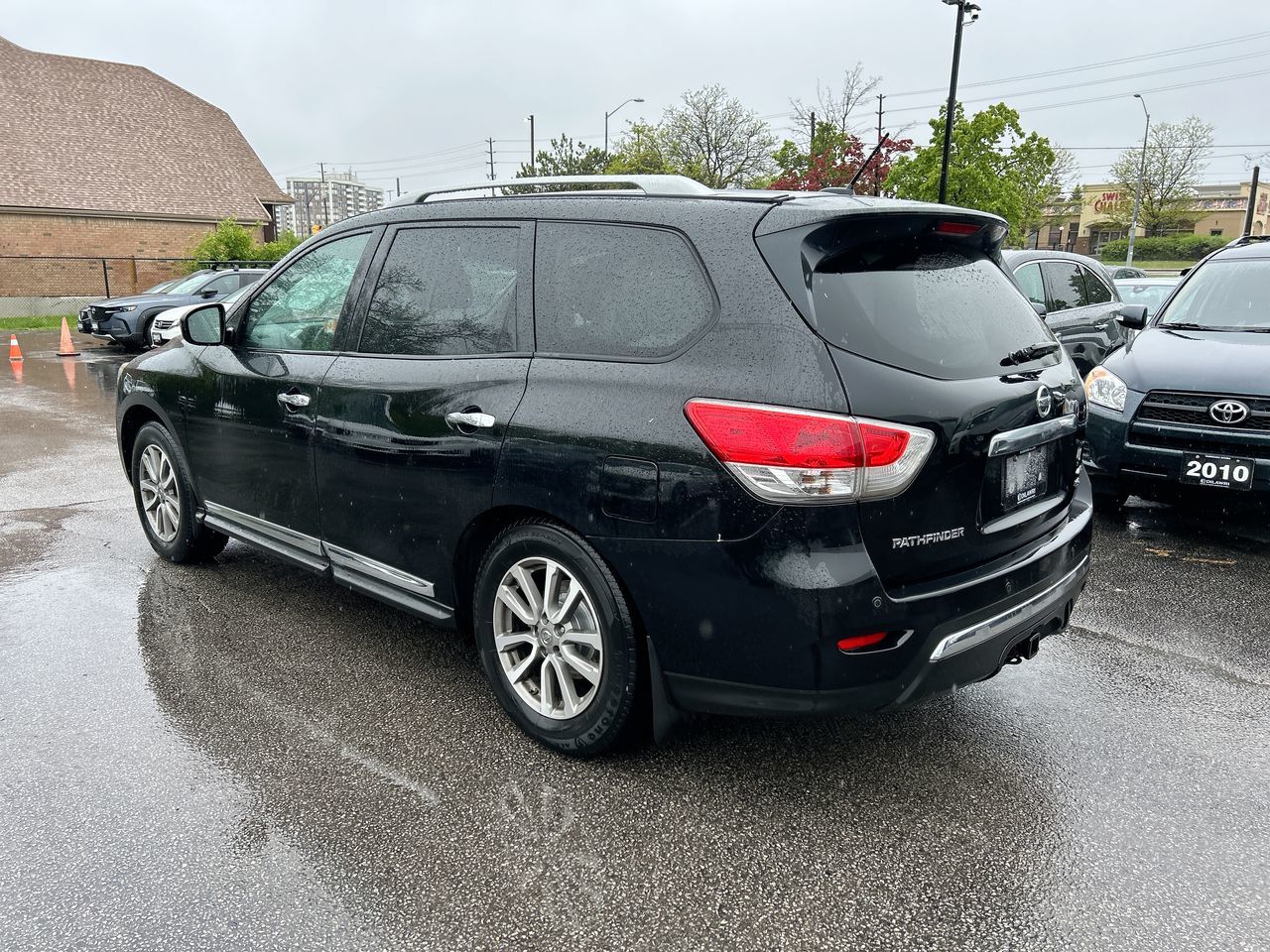 2015 Nissan Pathfinder in Markham, Ontario