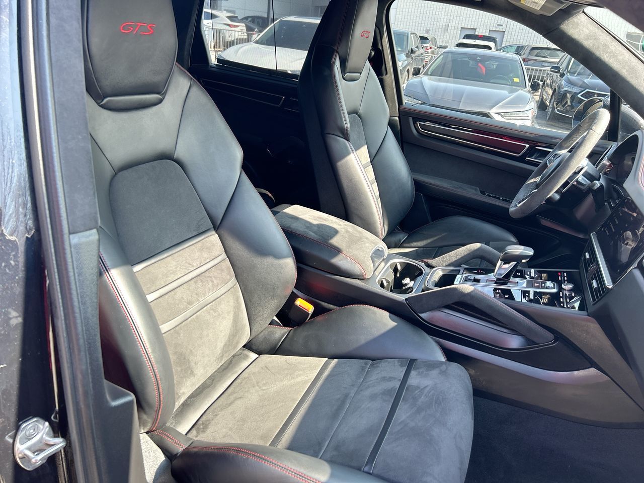 2022 Porsche Cayenne in Markham, Ontario