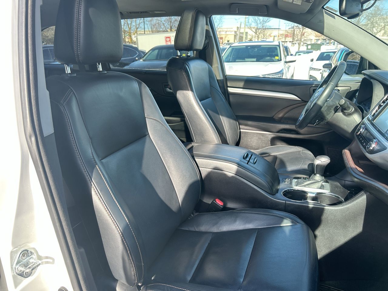 2016 Toyota Highlander in Markham, Ontario