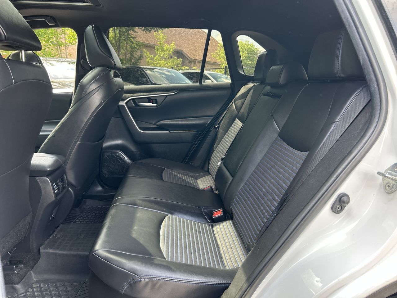 Toyota RAV4 Hybrid  2021 à Markham, Ontario