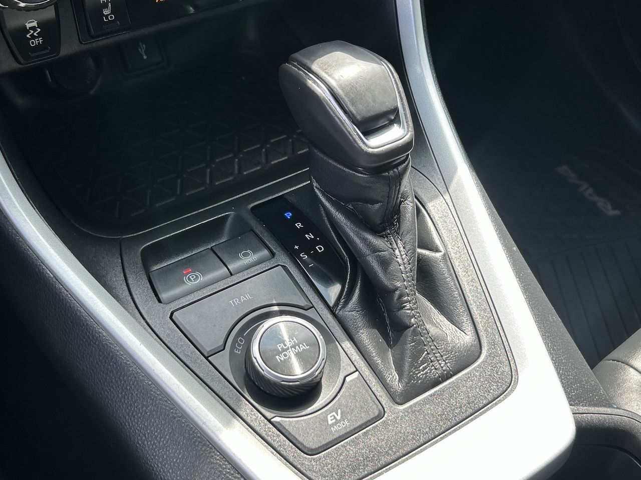 Toyota RAV4 Hybrid  2021 à Markham, Ontario
