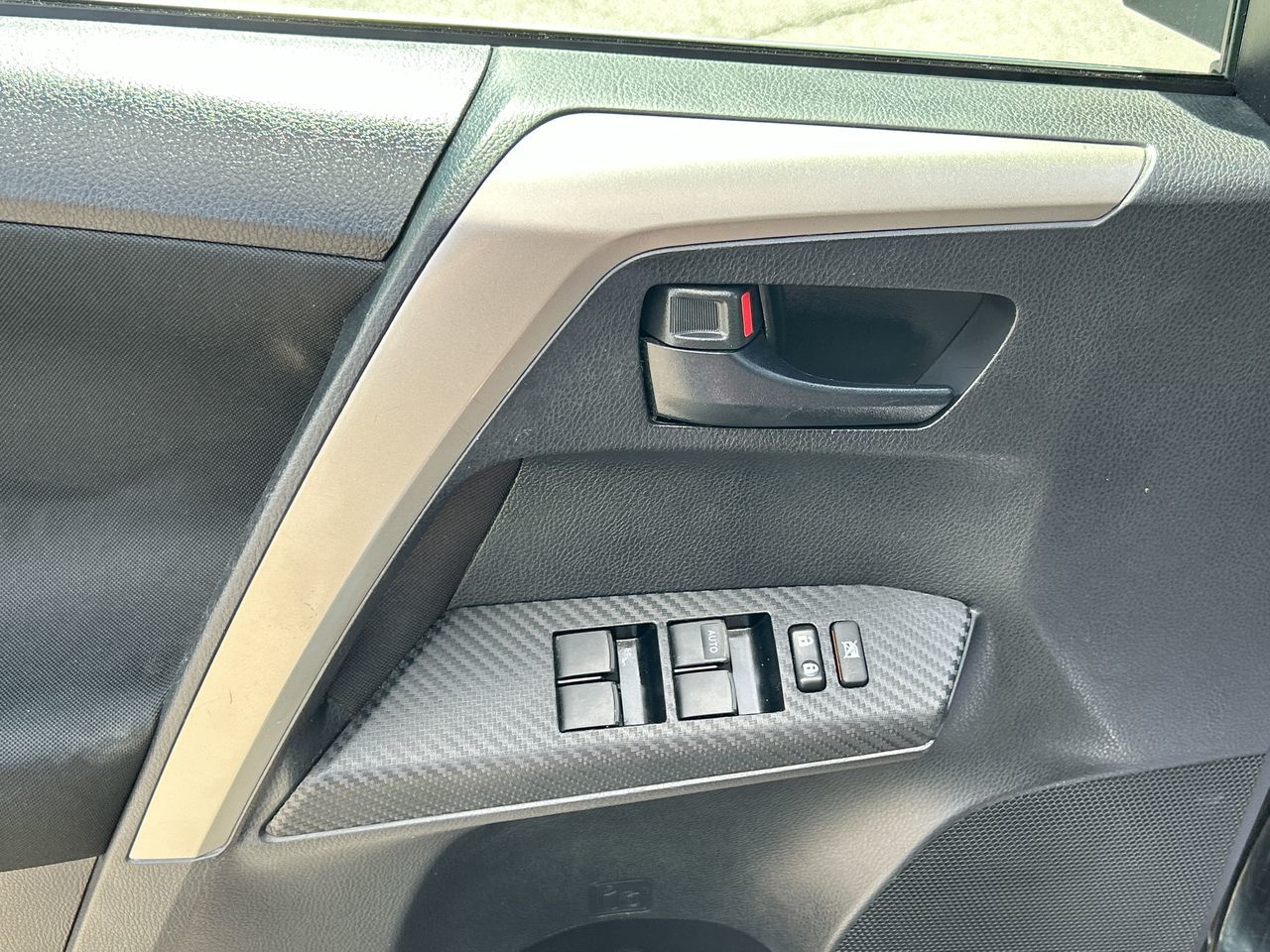 2015 Toyota RAV4 in Markham, Ontario