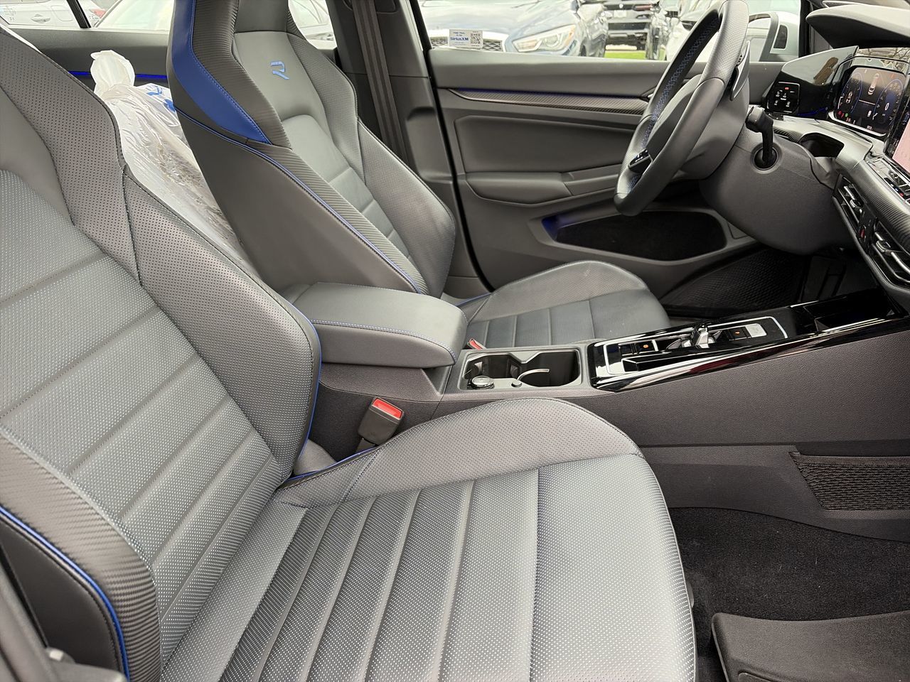 Volkswagen Golf R  2024 à Markham, Ontario