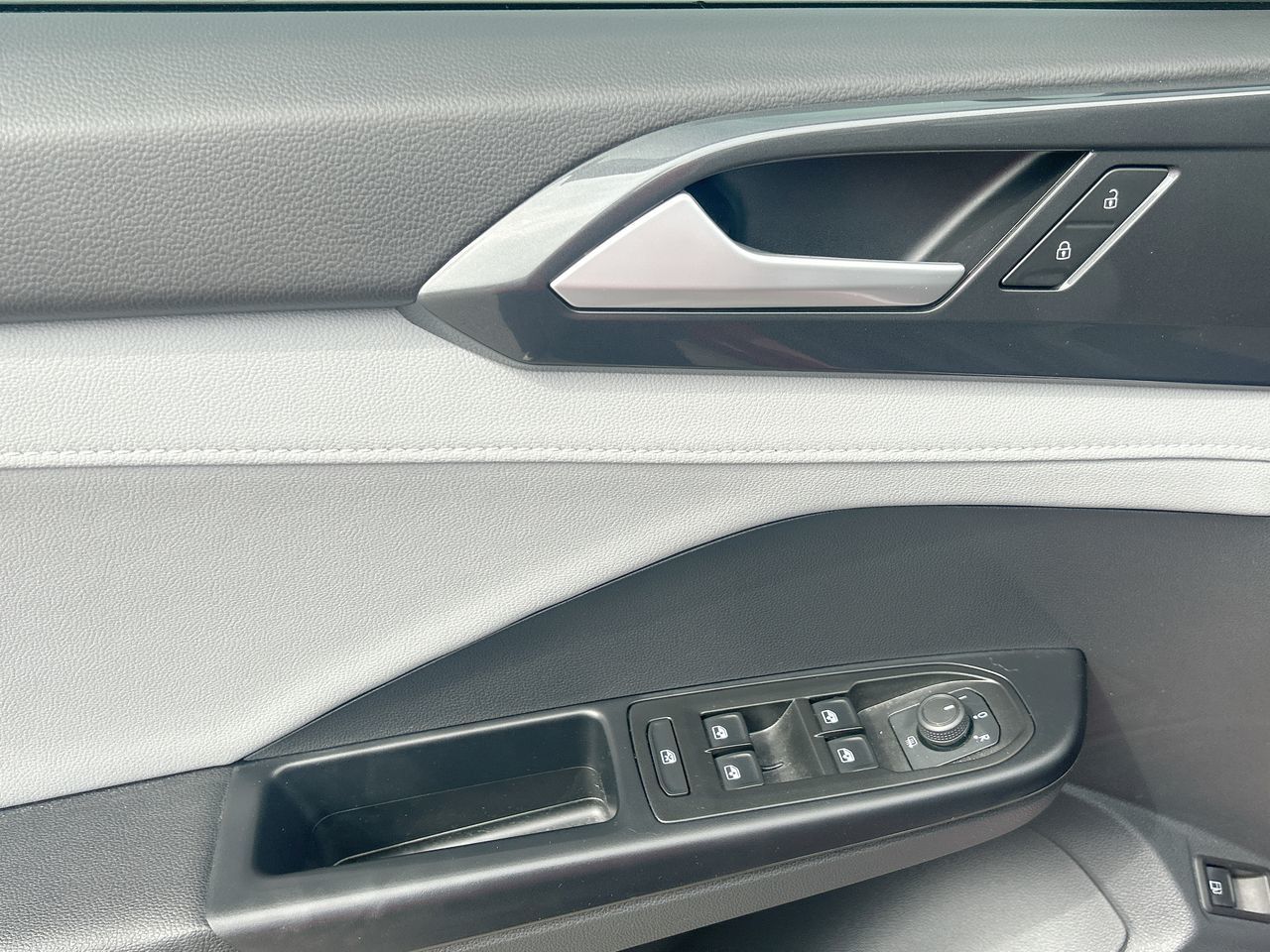 2023 Volkswagen Taos in Markham, Ontario