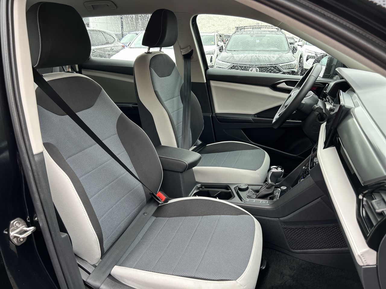 2025 Volkswagen Taos