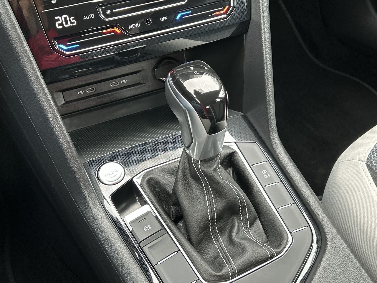 2025 Volkswagen Taos