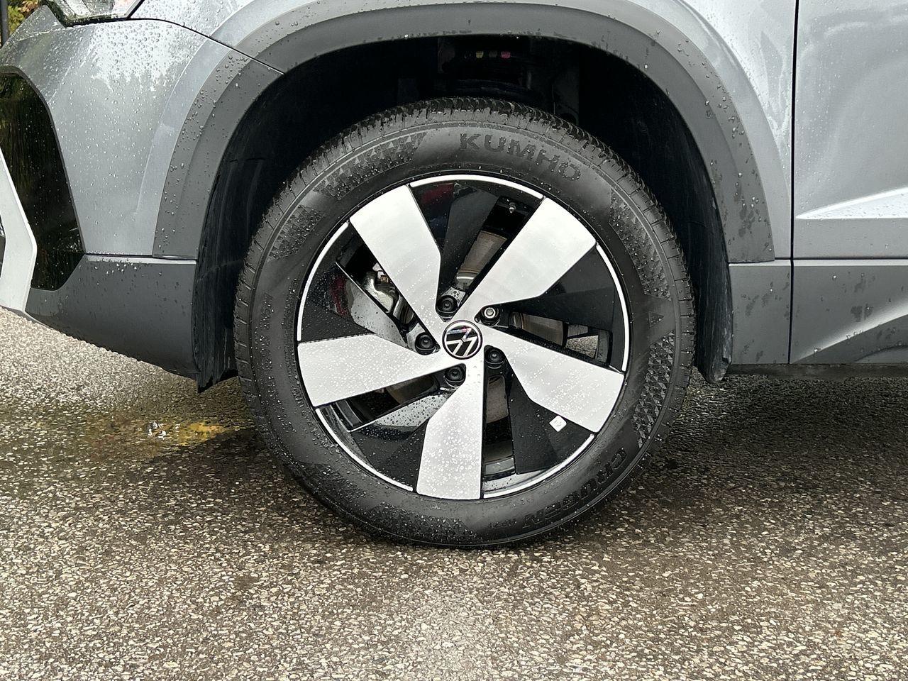 2025 Volkswagen Taos