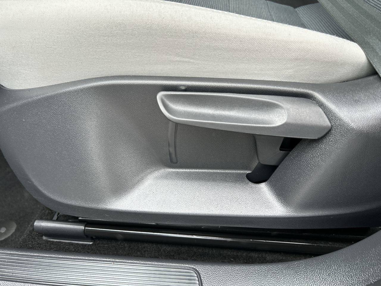 2025 Volkswagen Taos