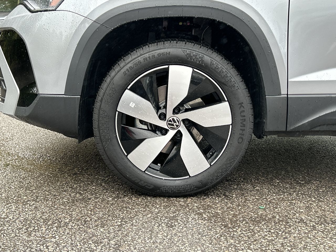 2025 Volkswagen Taos