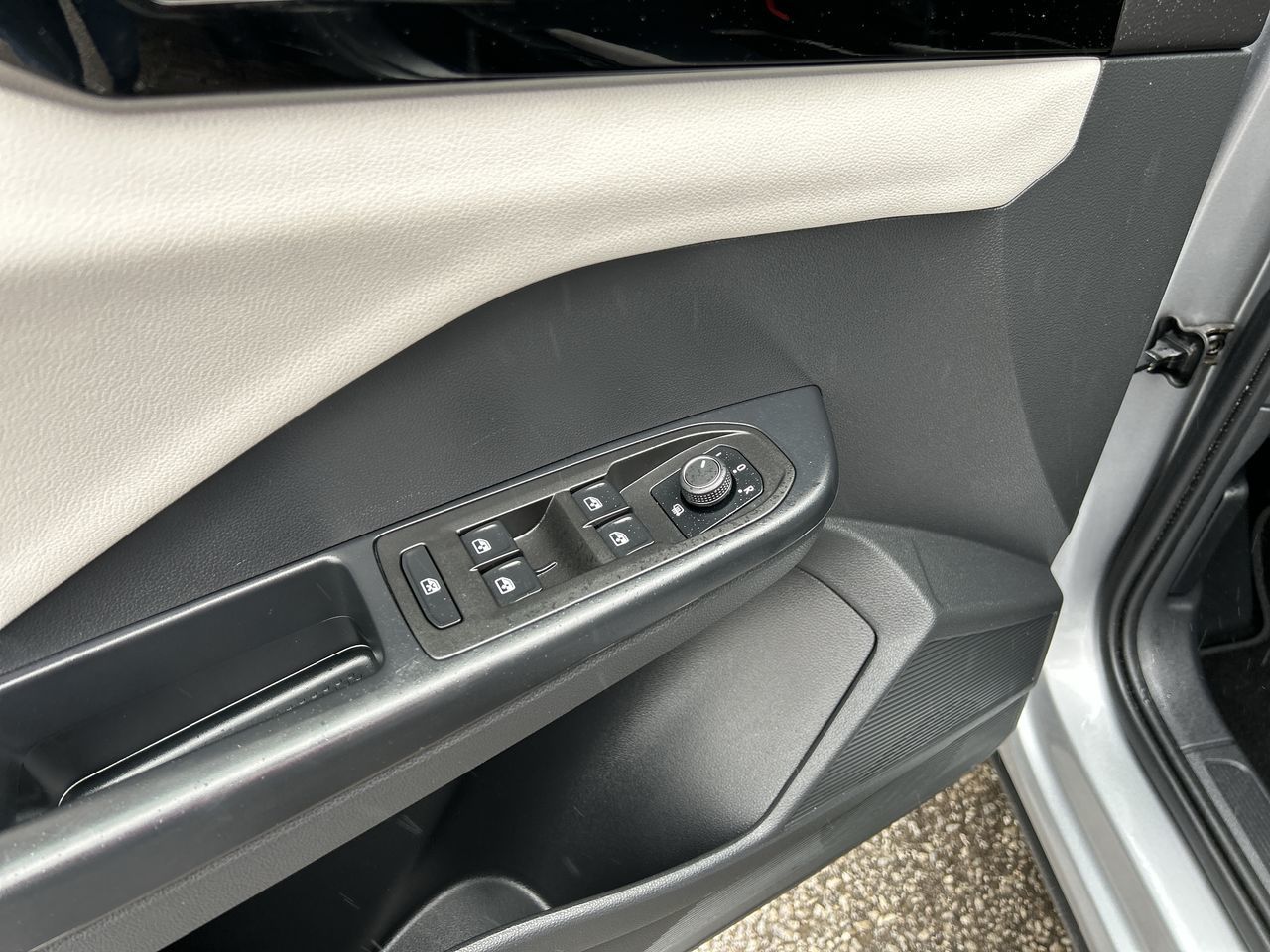 2025 Volkswagen Taos