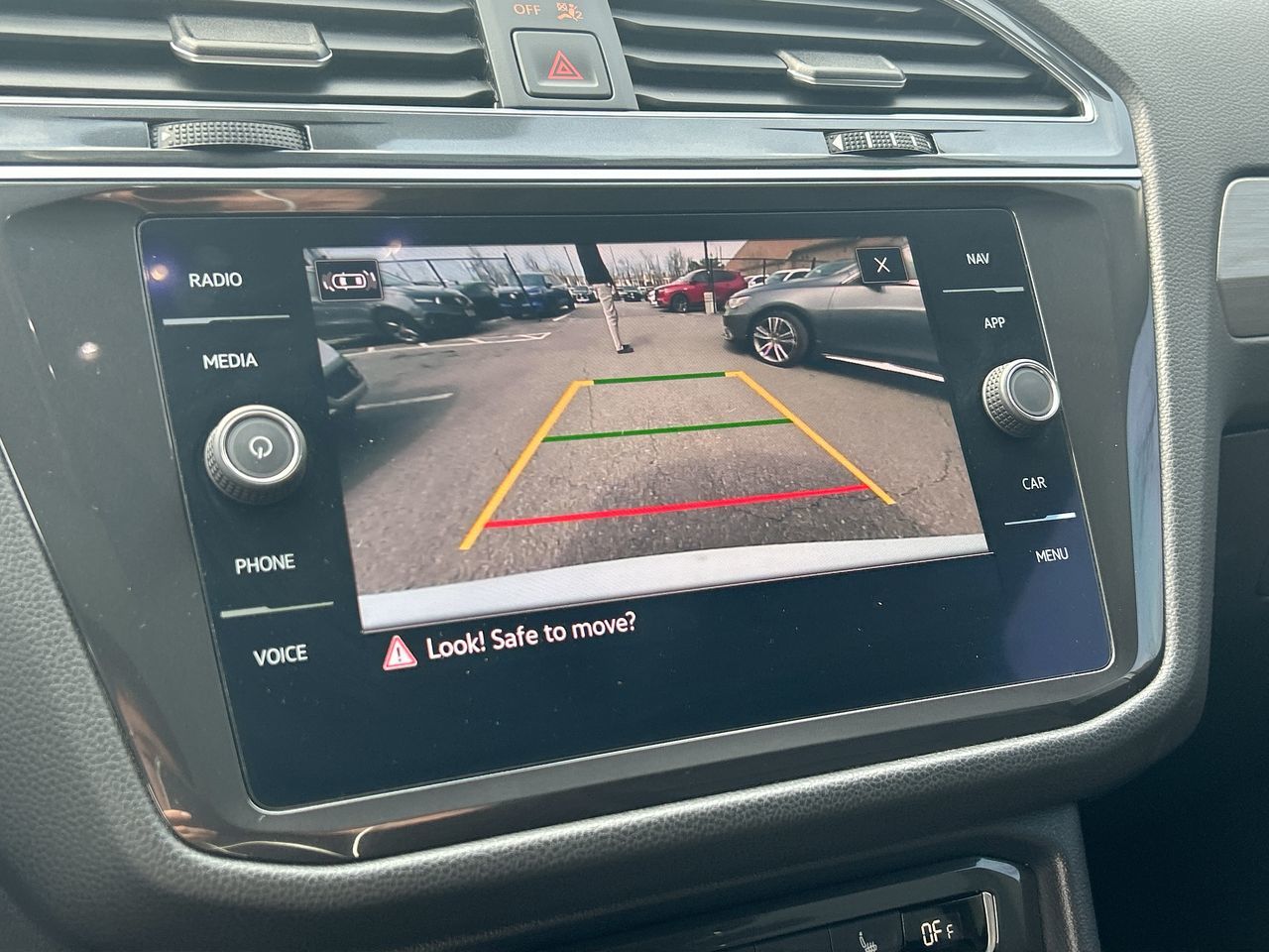Volkswagen Tiguan  2021 à Markham, Ontario
