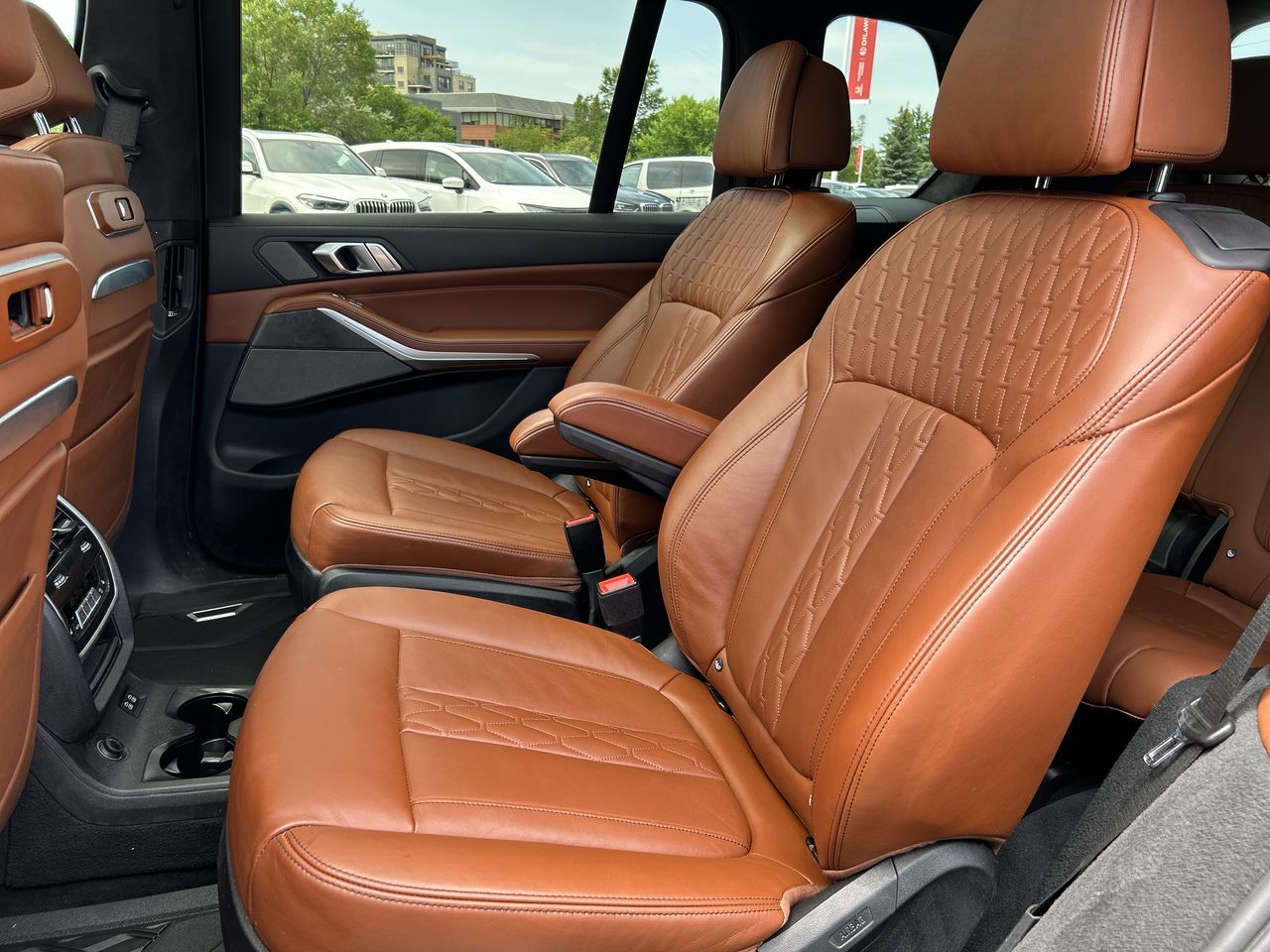 2023 BMW X7