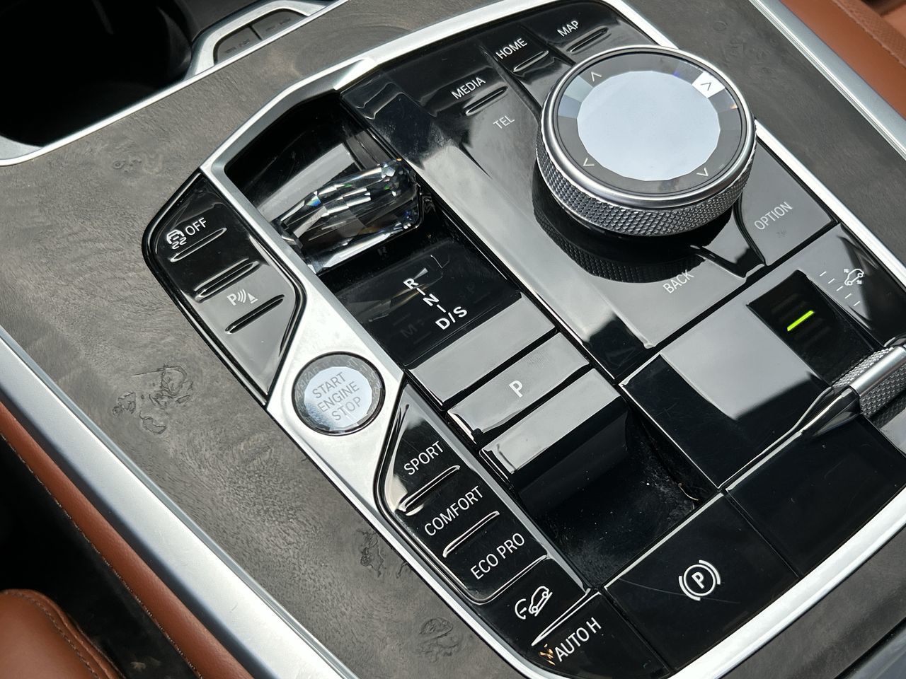 2023 BMW X7