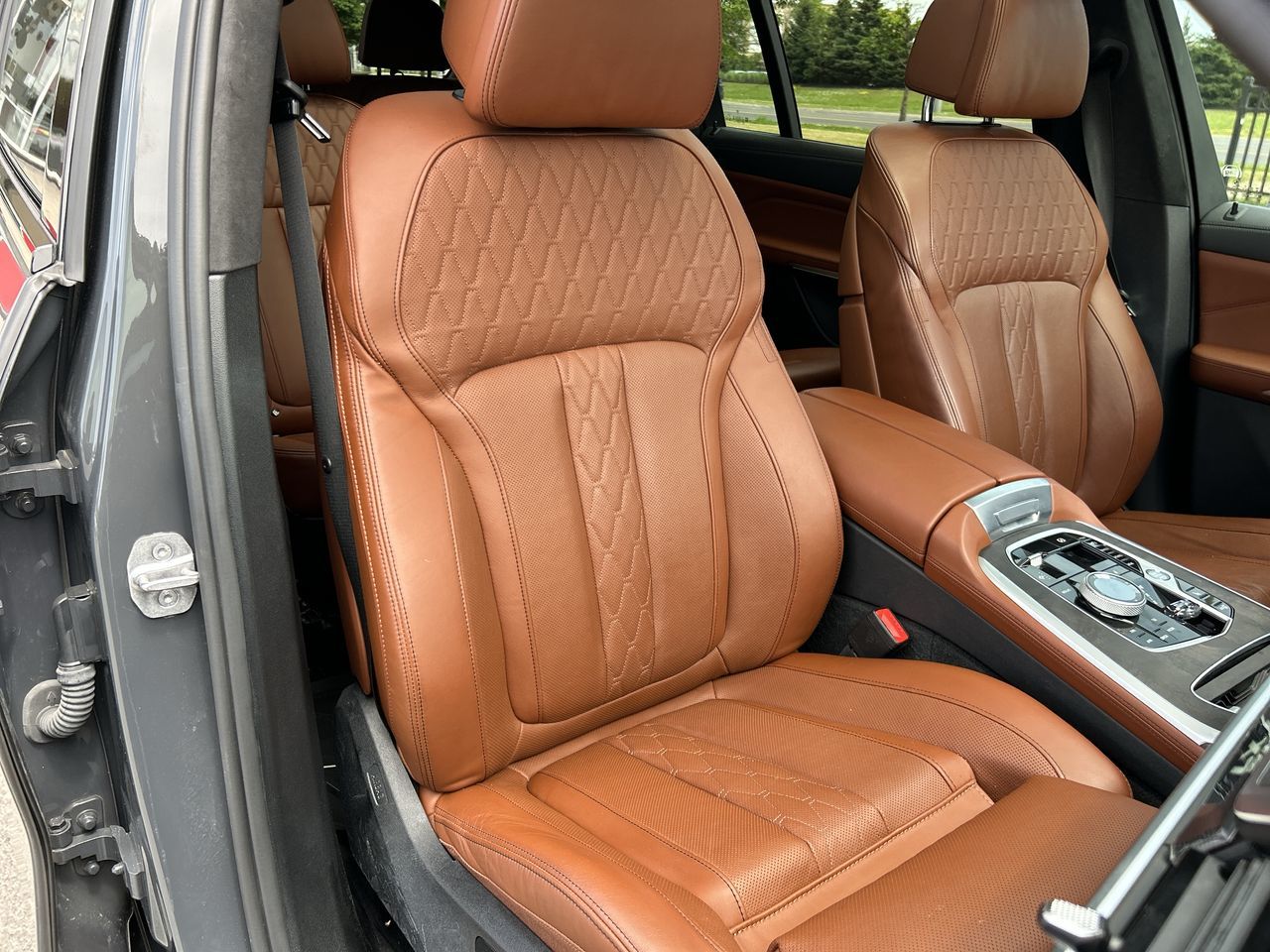 2023 BMW X7