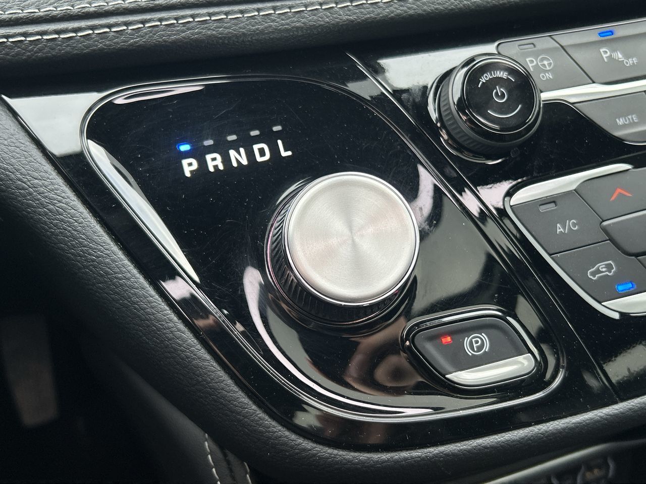 2024 Chrysler Pacifica Hybrid