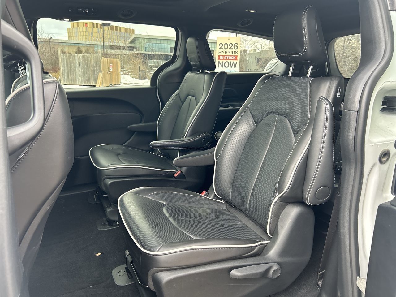 2024 Chrysler Pacifica Hybrid