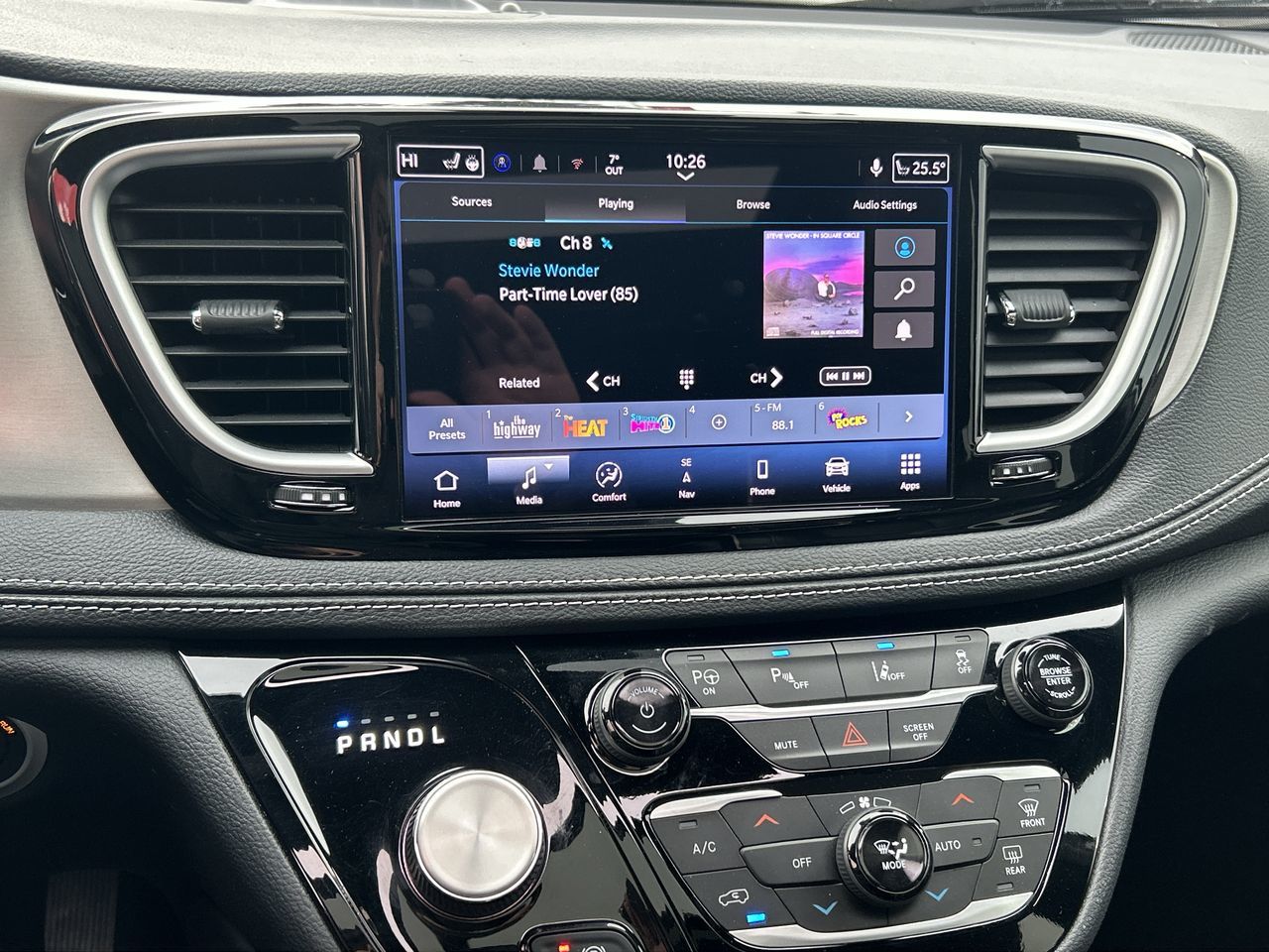 2024 Chrysler Pacifica Hybrid