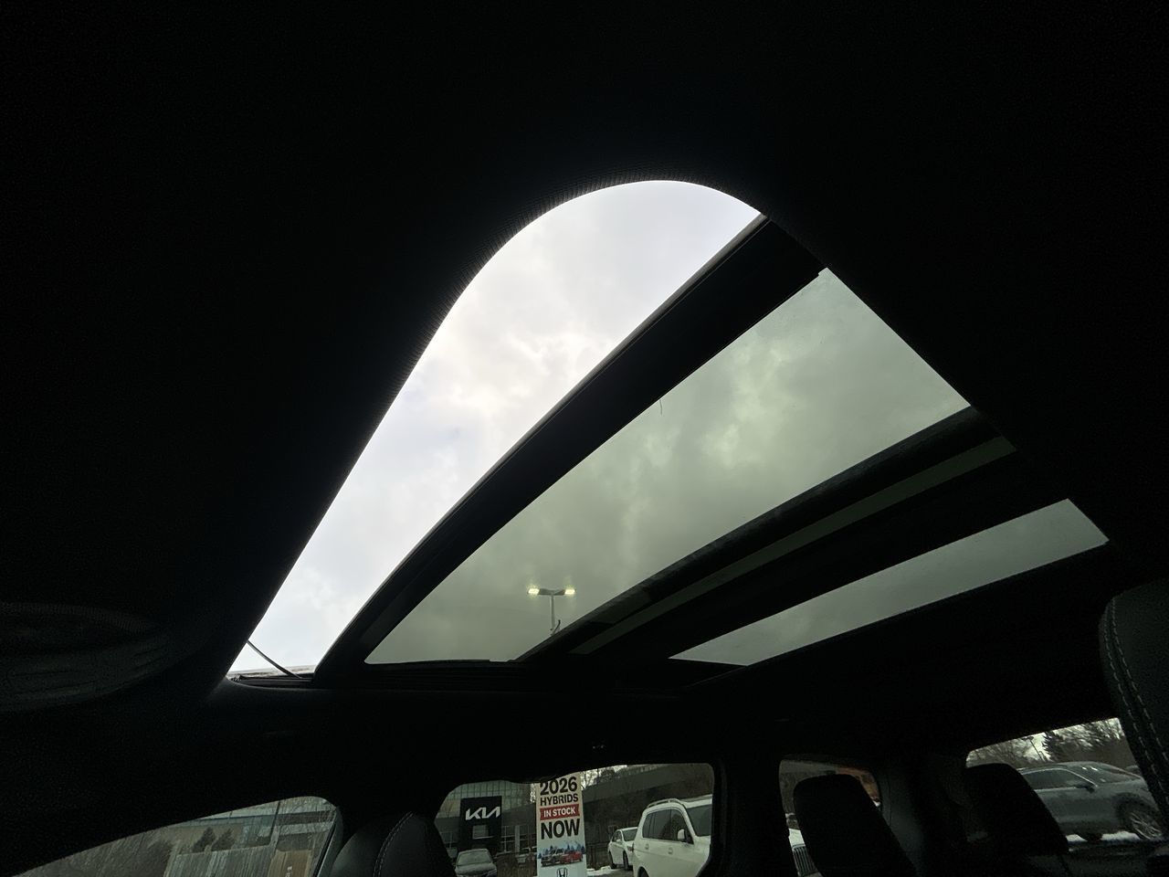 2024 Chrysler Pacifica Hybrid