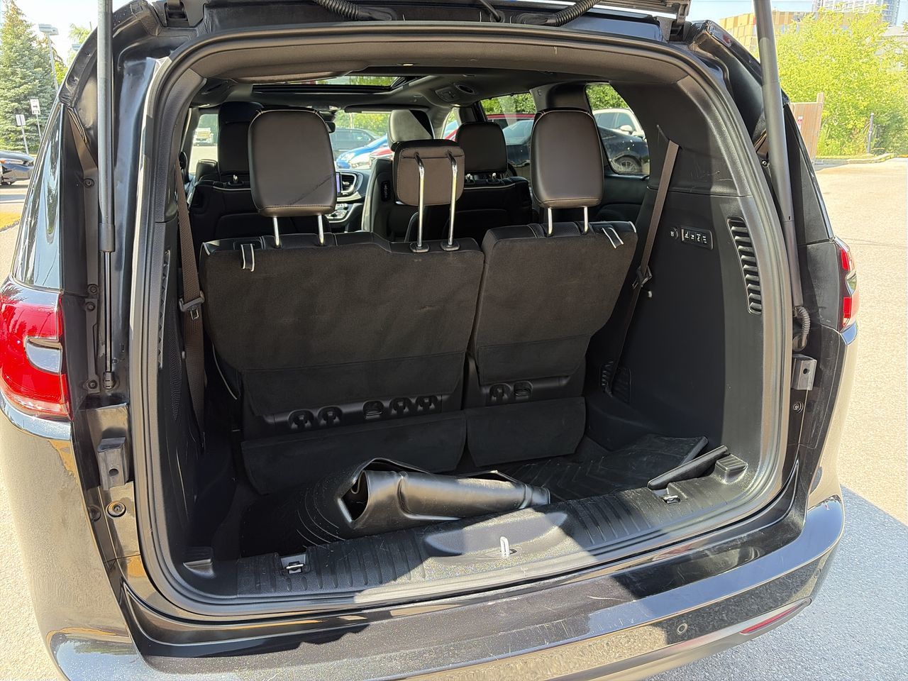 2022 Chrysler Pacifica in Markham, Ontario
