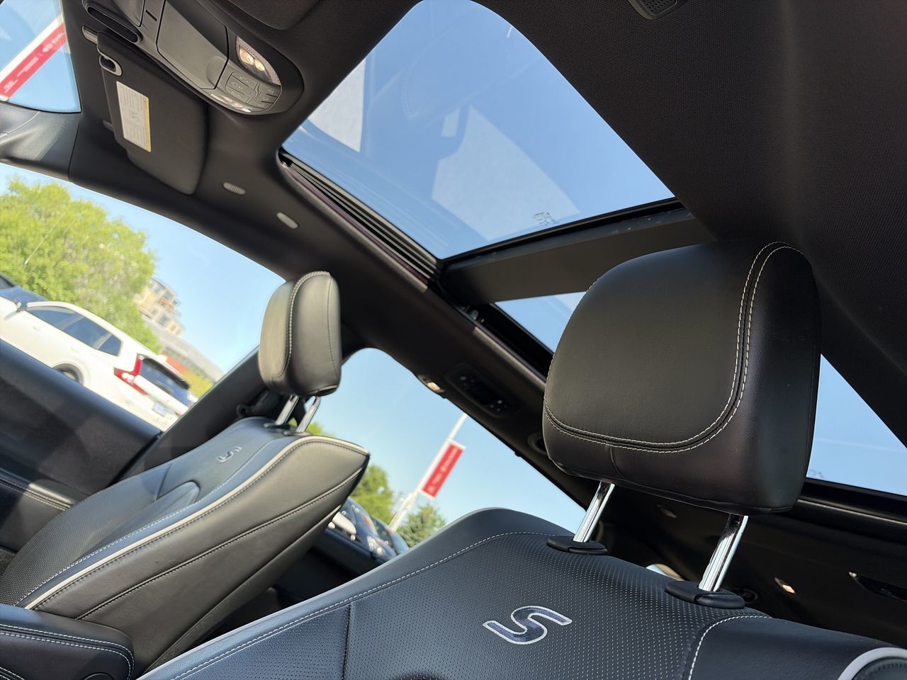 2022 Chrysler Pacifica in Markham, Ontario