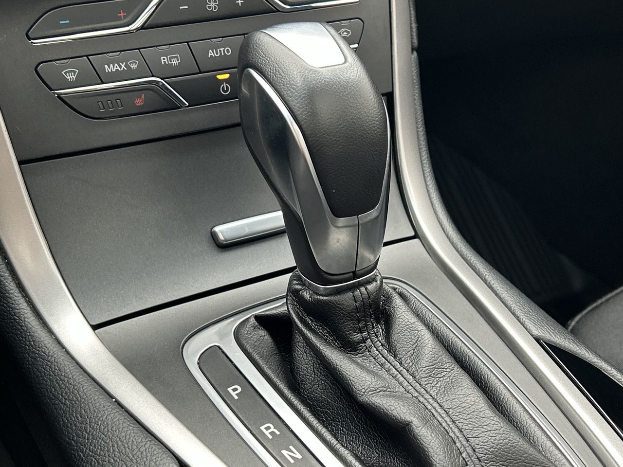 2018 Ford Edge in Markham, Ontario