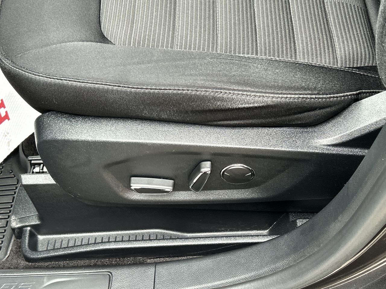 2018 Ford Edge in Markham, Ontario