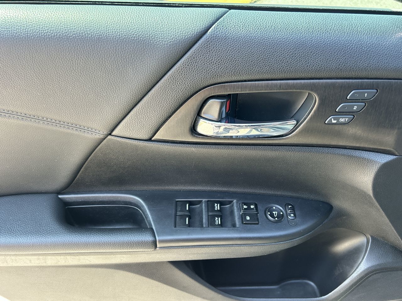 2015 Honda Accord in Markham, Ontario