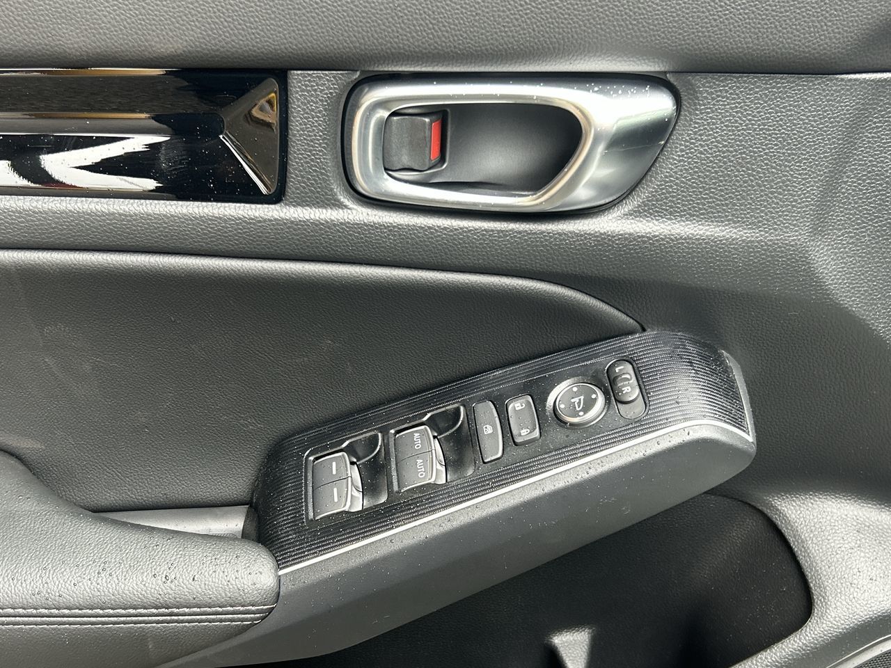 2025 Honda CIVIC HYBRID Hatchback in Markham, Ontario