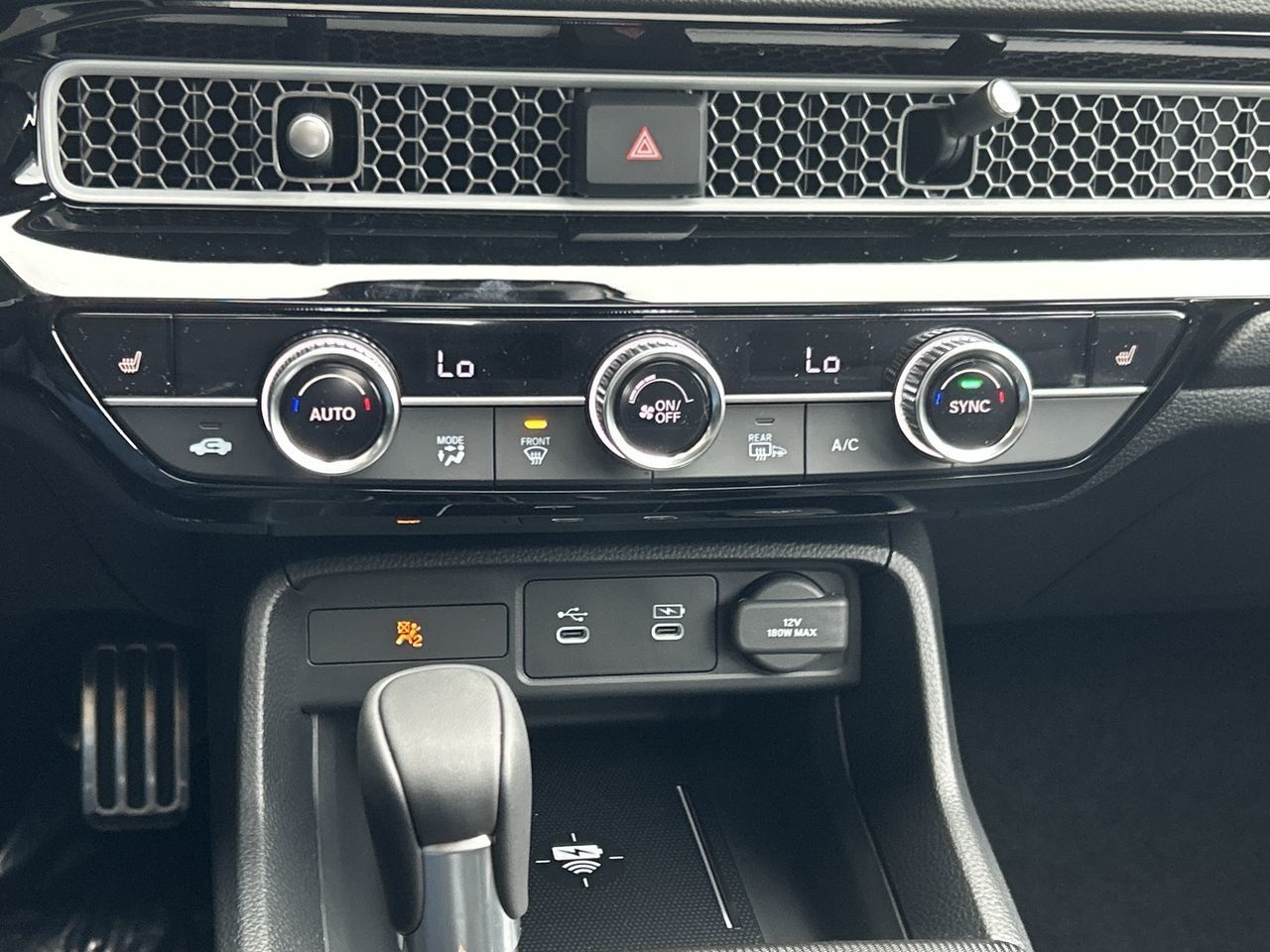 2025 Honda CIVIC HYBRID Hatchback in Markham, Ontario