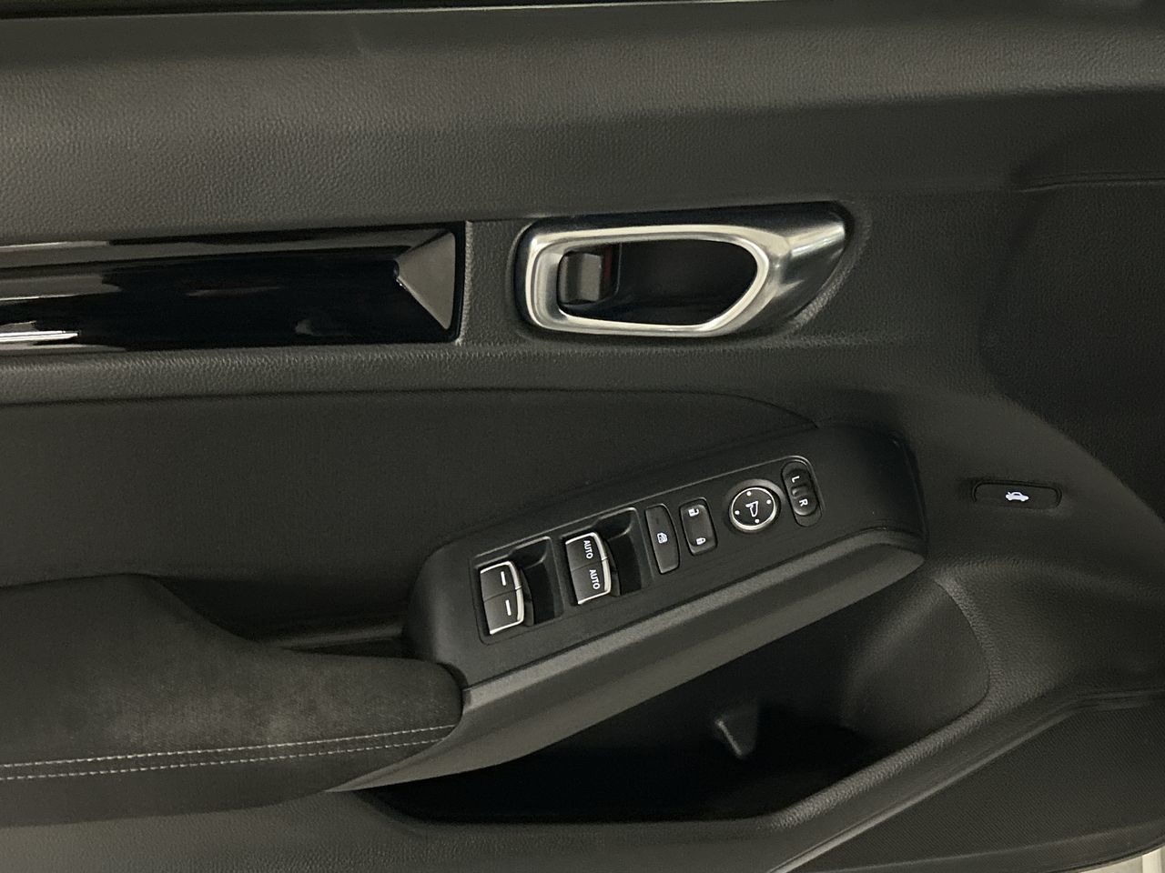 2025 Honda Civic Hybrid in Markham, Ontario