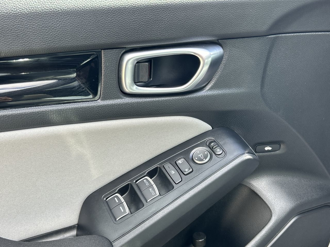 2025 Honda Civic Hybrid