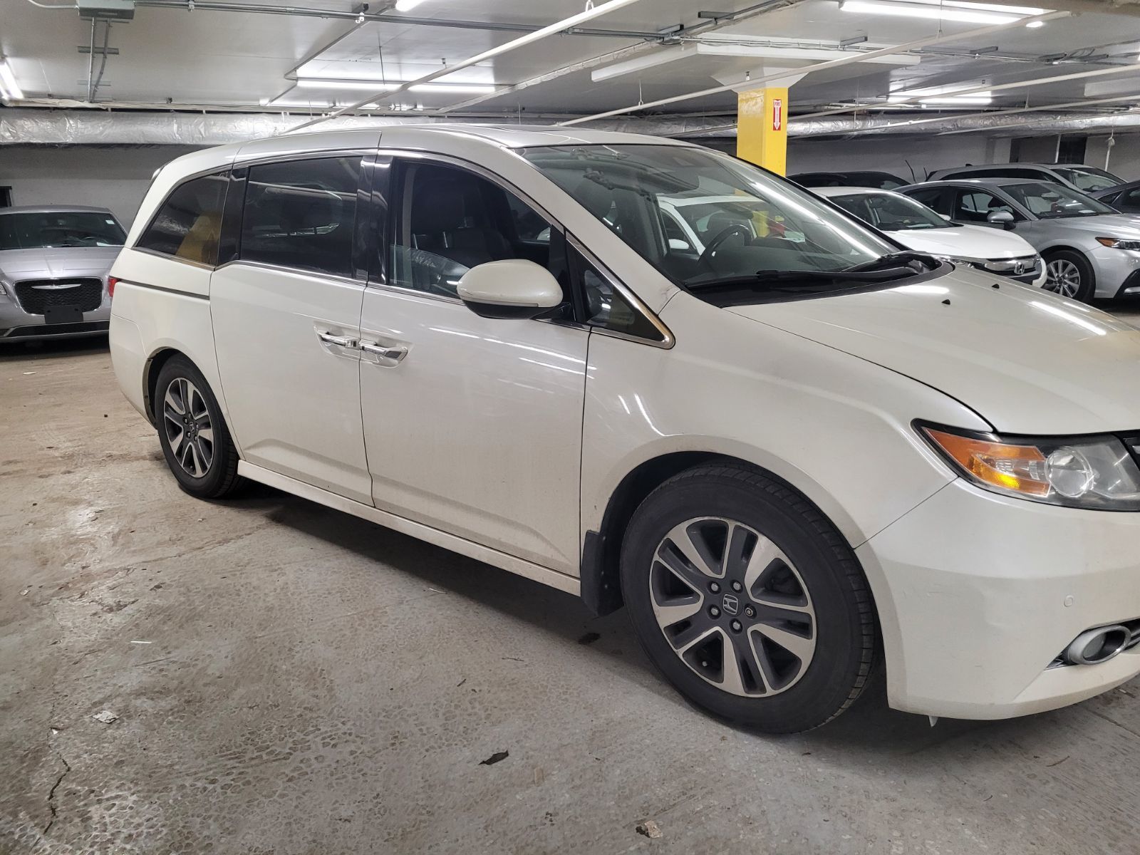 Markham Honda | 2015 Honda Odyssey Touring | #P11233