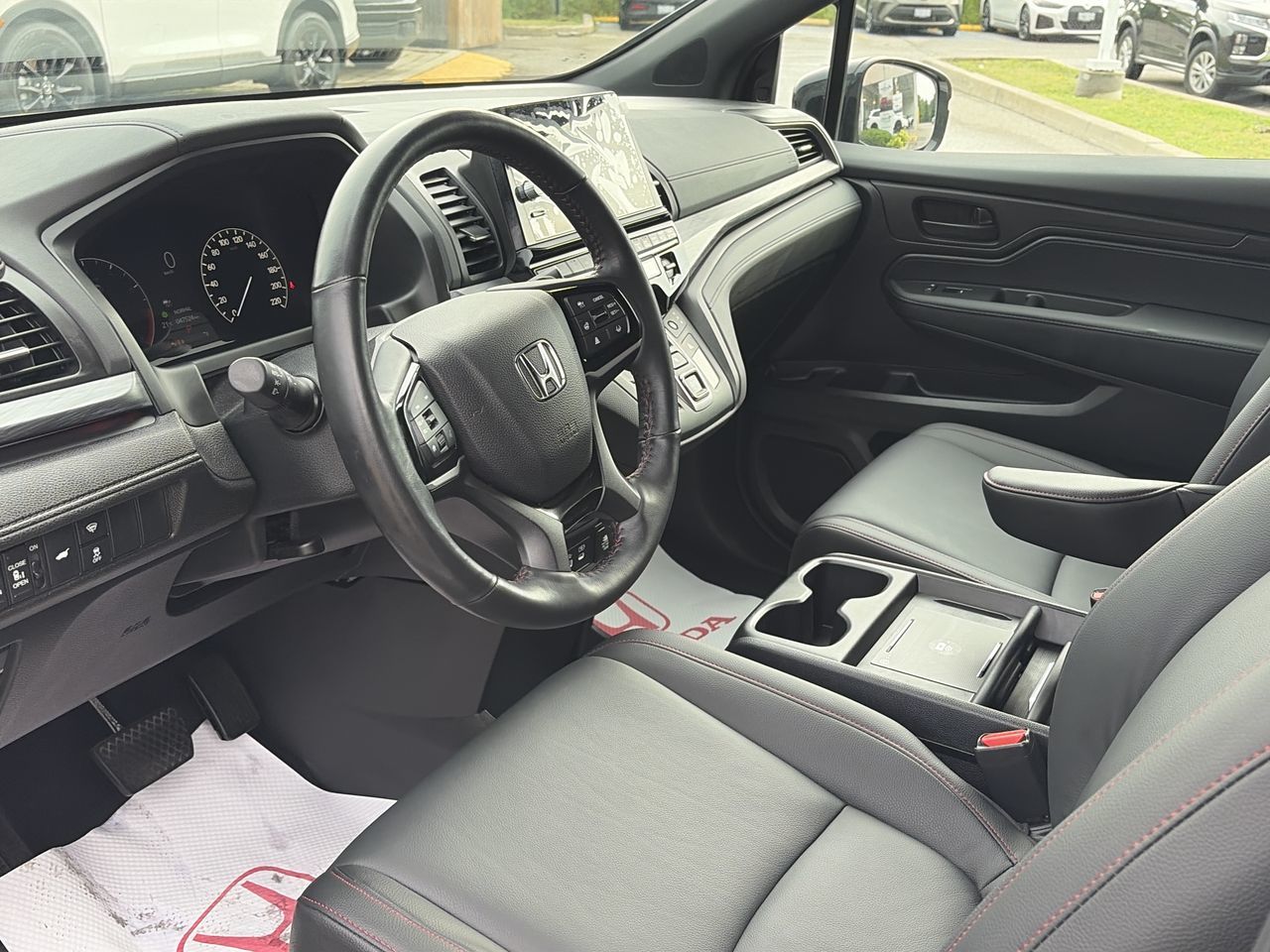 2025 Honda Odyssey in Markham, Ontario