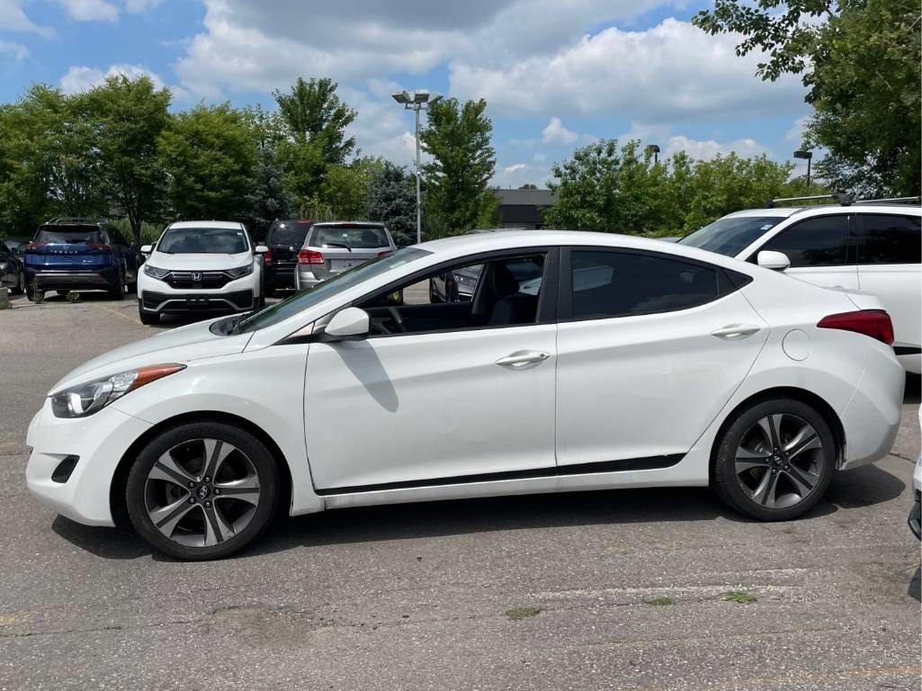 2013 Hyundai Elantra in Markham, Ontario